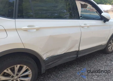 2020 Volkswagen Tiguan S z USA, uszkodzony, nr VIN 3VV0B7AX8LM138676